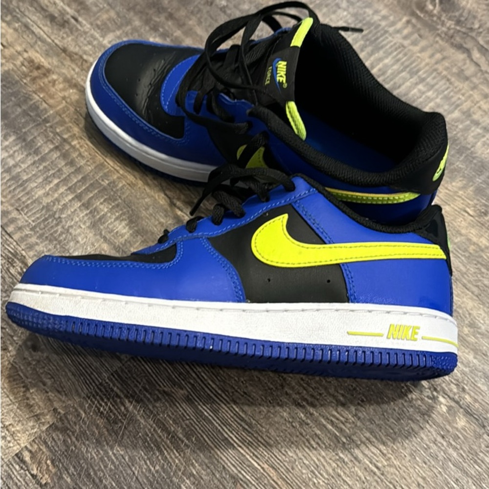 Nike Air Force 1
